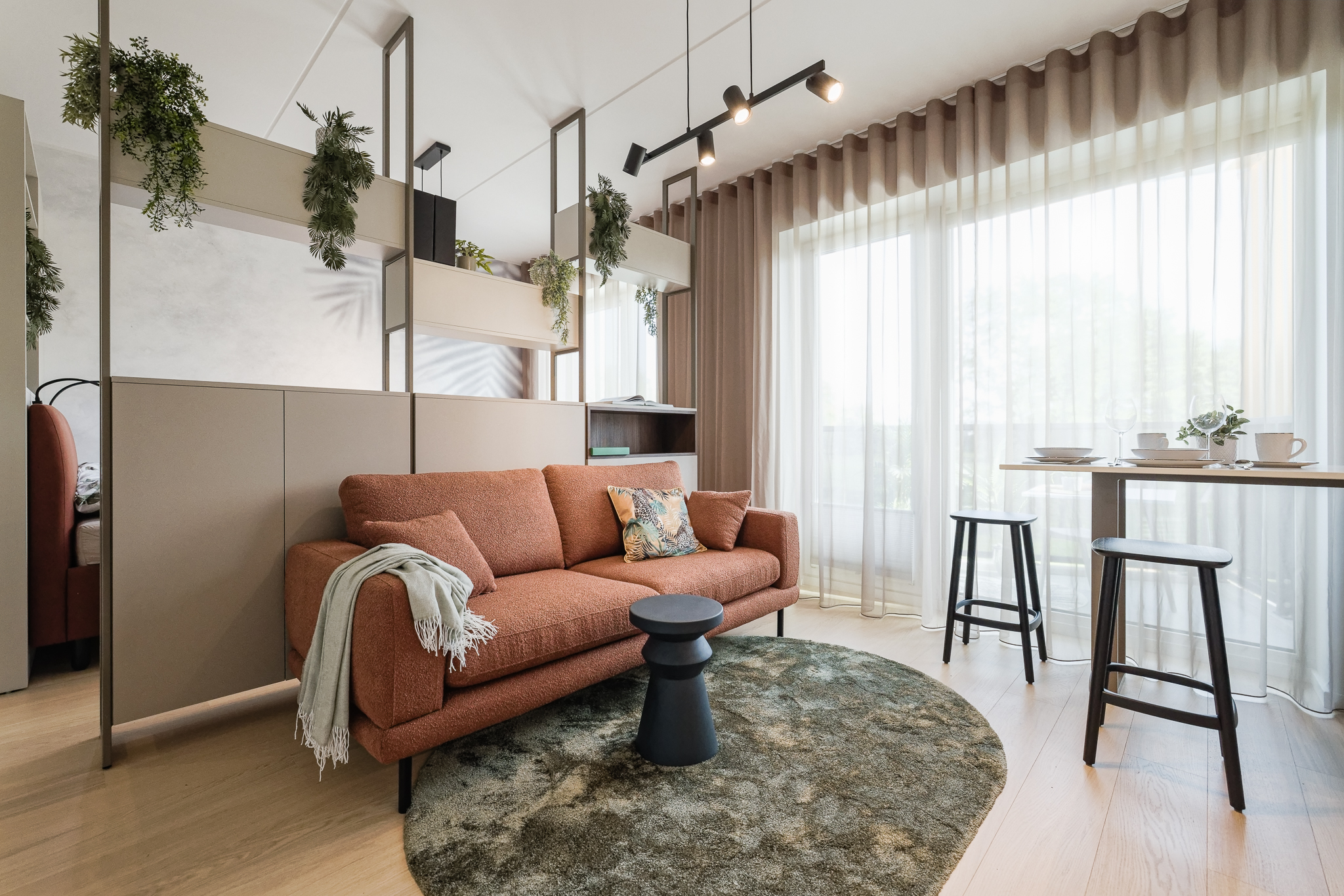 kardinad-elutuba-paekalda-naidiskorter