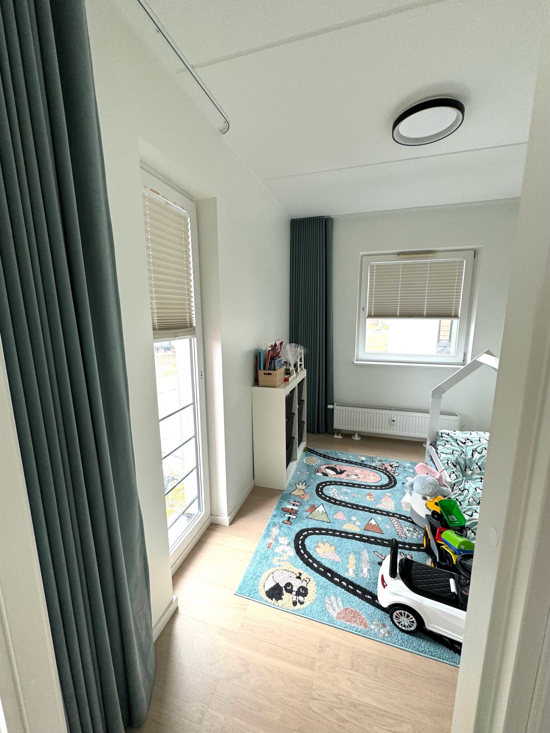 tekstiilkardinad-lastetuba-hubane-sisekujundus